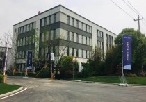 苏州南部新城长安路吴江全新环氧地坪500平精装办公室适合加工研发办公等厂房出租，研发总部一体